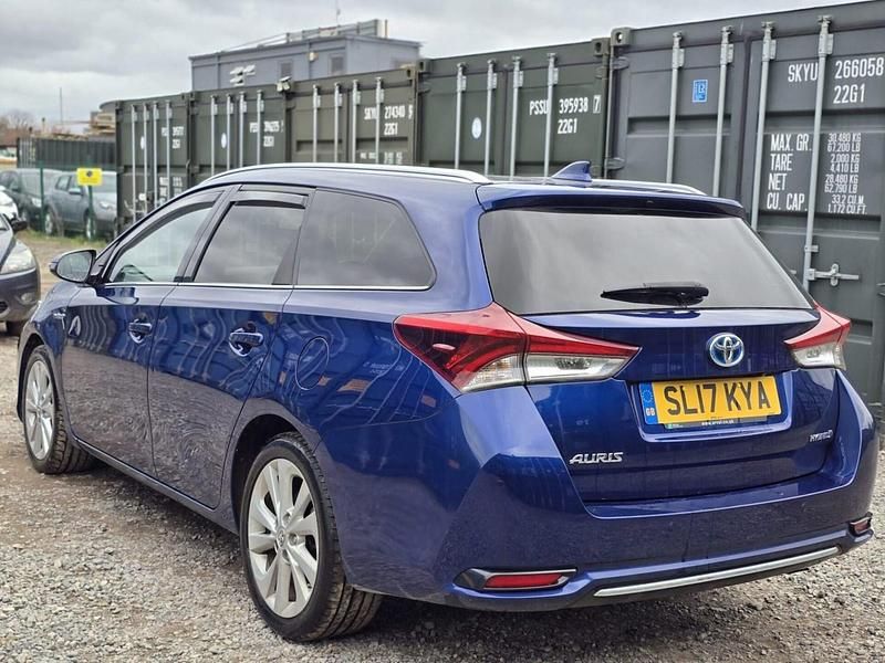Used Toyota Auris Hybrid 2017 Blue Estate