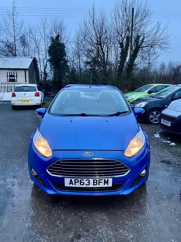 Used Ford Fiesta Zetec 2013 Blue Hatchback