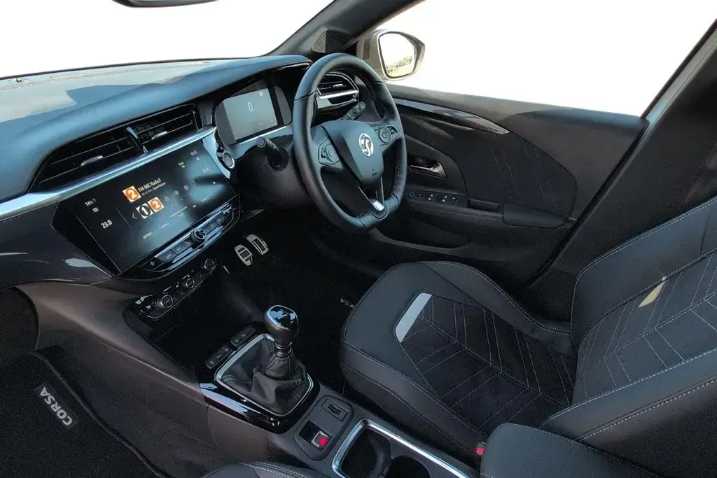 Używany Vauxhall Corsa Ultimate 100 KM (73 kW) 2023 Biały Hatchback
