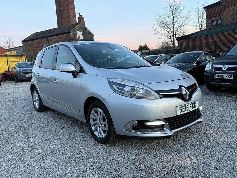 Used Renault Scénic III Dynamique 110 HP (80 kW) 2015 Silver MPV