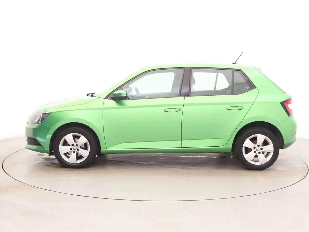 Used Skoda Fabia SE 60 HP (44 kW) 2015 Green Hatchback