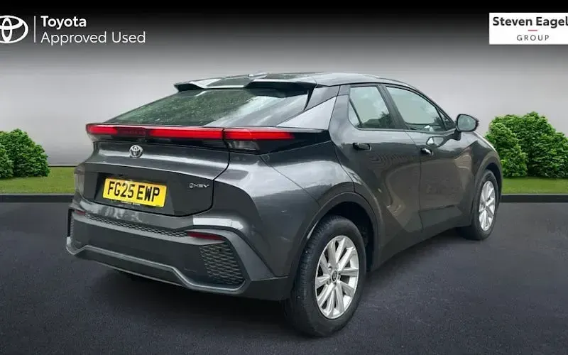 Used Toyota C-HR 140 HP (102 kW) 2025 Grey SUV