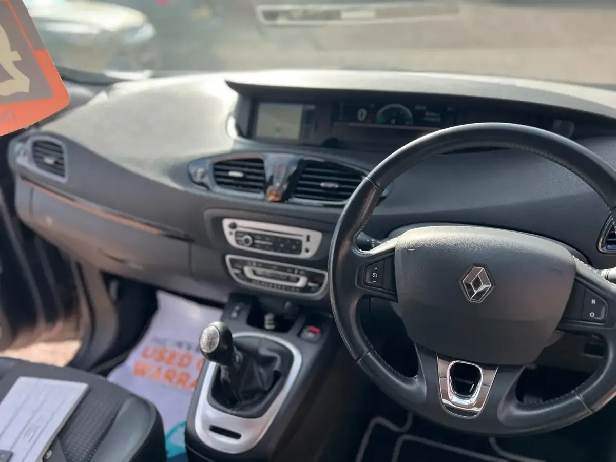 Used Renault Scénic III Dynamique 2014 Grey MPV
