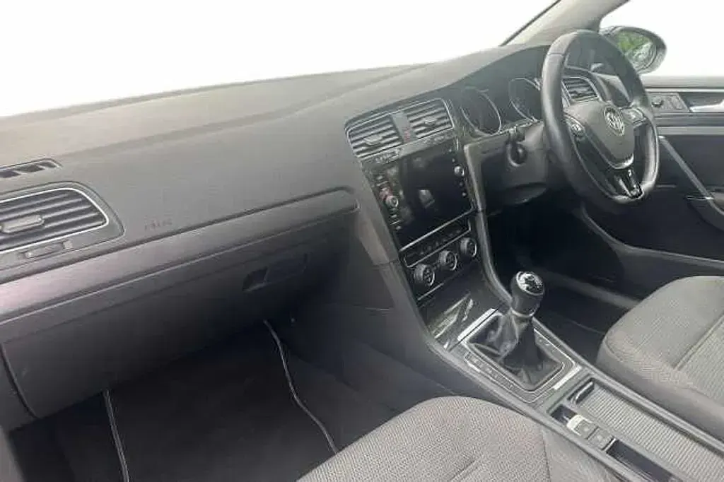 Used VW Golf VIII Edition 130 HP (95 kW) 2020 Black Hatchback