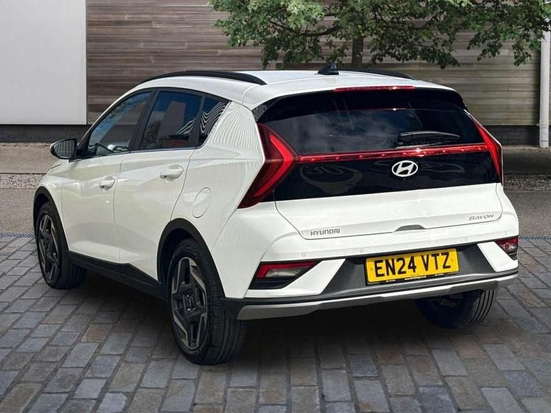 Used Hyundai Bayon Premium 100 HP (73 kW) 2024 White SUV