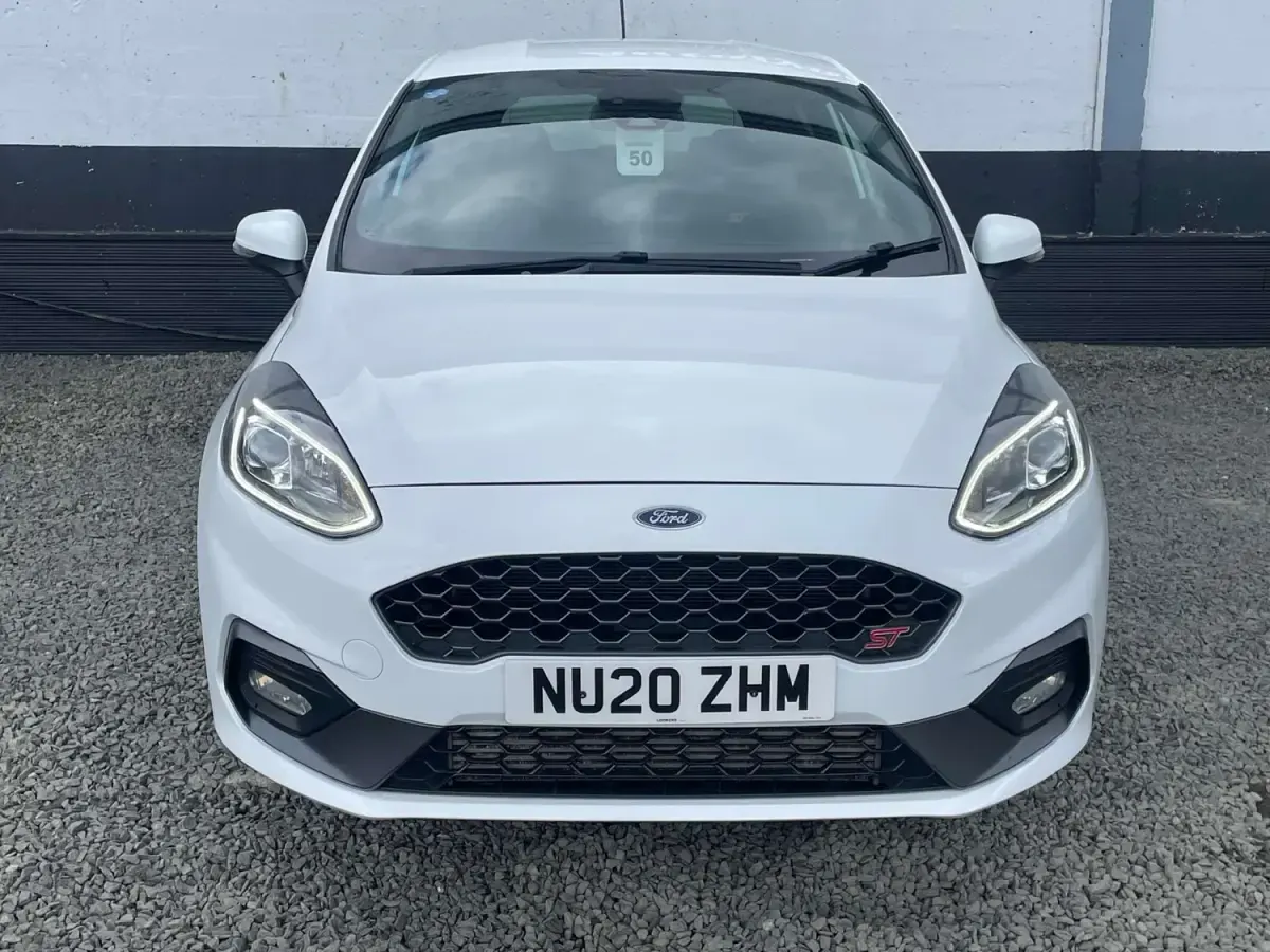 Używany Ford Fiesta ST 200 KM (147 kW) 2020 Biały Hatchback