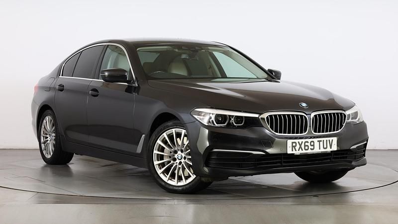 Grey Used 2019 BMW 530e Sport Line | £17,500 (Fair price) - Image 1/4