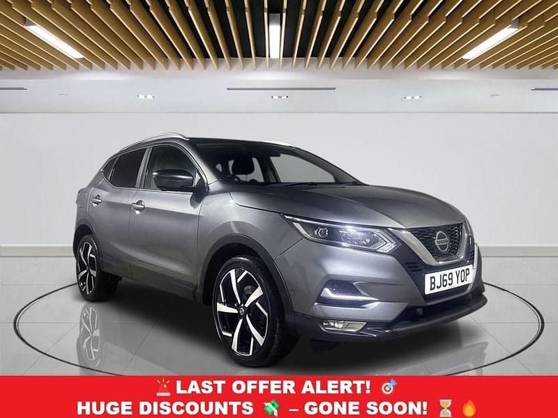 Grey Used 2019 Nissan Qashqai Tekna SUV | £9,799 (Good price) - Image 1/4