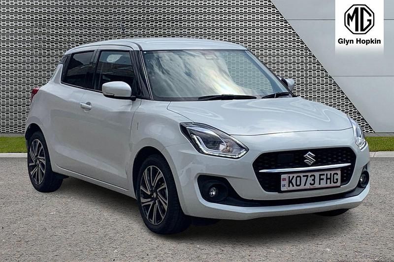White Used 2023 Suzuki Swift SZ5 Hatchback | £16,780 (Fair price) - Image 1/4