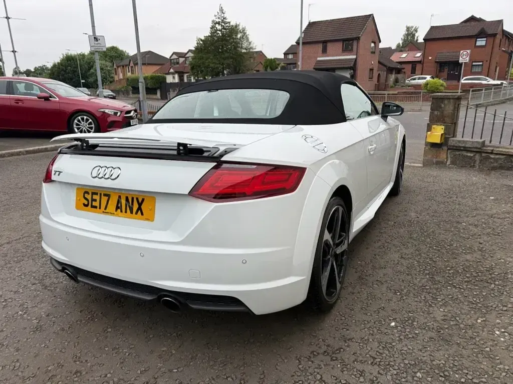 Used Audi TT Roadster Black Edition 180 HP (132 kW) 2017 White Cabriolet