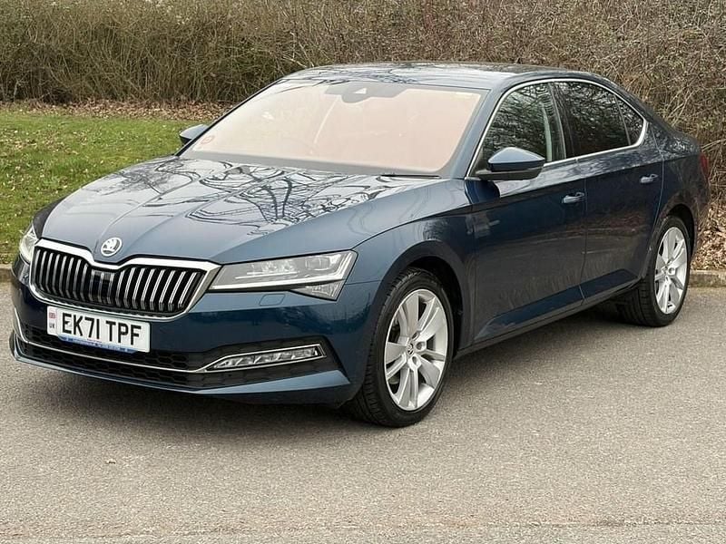 Used Skoda Superb SE L 190 HP (139 kW) 2021 Blue Hatchback