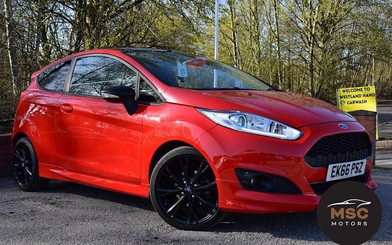 Used Ford Fiesta Zetec 140 HP (102 kW) 2016 Red Hatchback