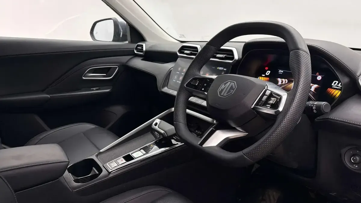 Używany MG ZS Trophy 196 KM (144 kW) 2025 Szary SUV