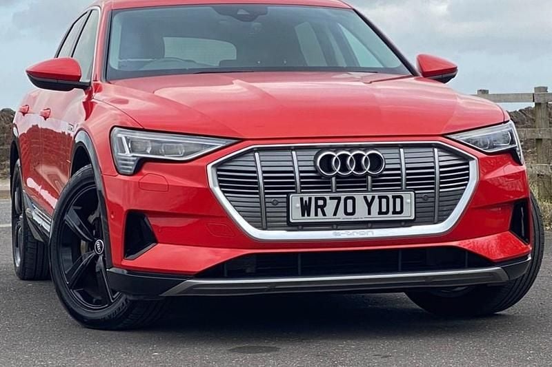 Used Audi e-tron Advanced 230 kW (313 HP) 2020 Catalunya red SUV