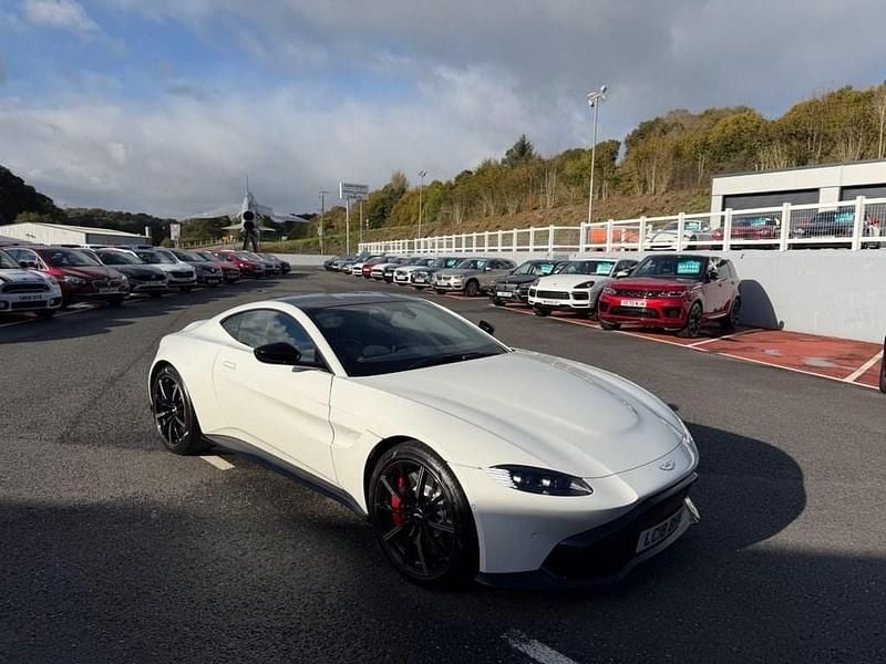 White Used 2018 Aston Martin V8 Vantage Coupe | £69,750 (Fair price) - Image 1/3