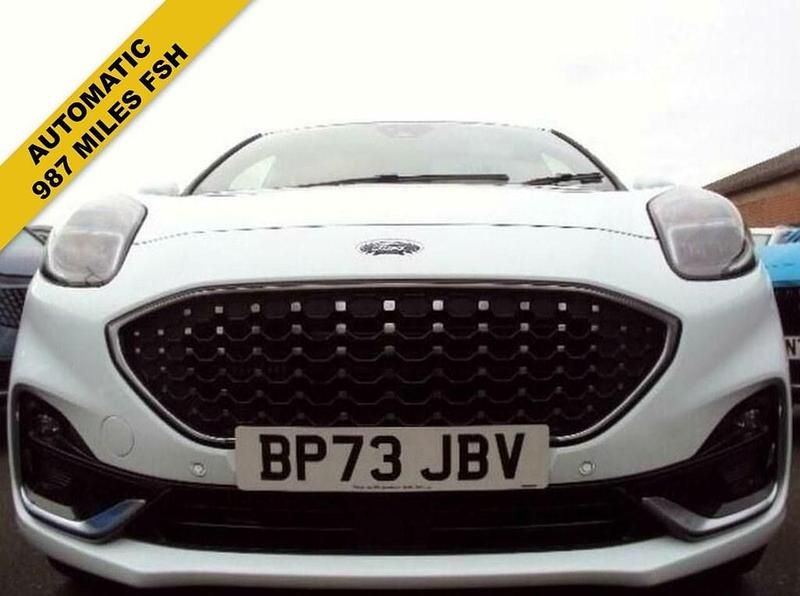 Used Ford Puma ST-Line 155 HP (114 kW) 2023 White Hatchback