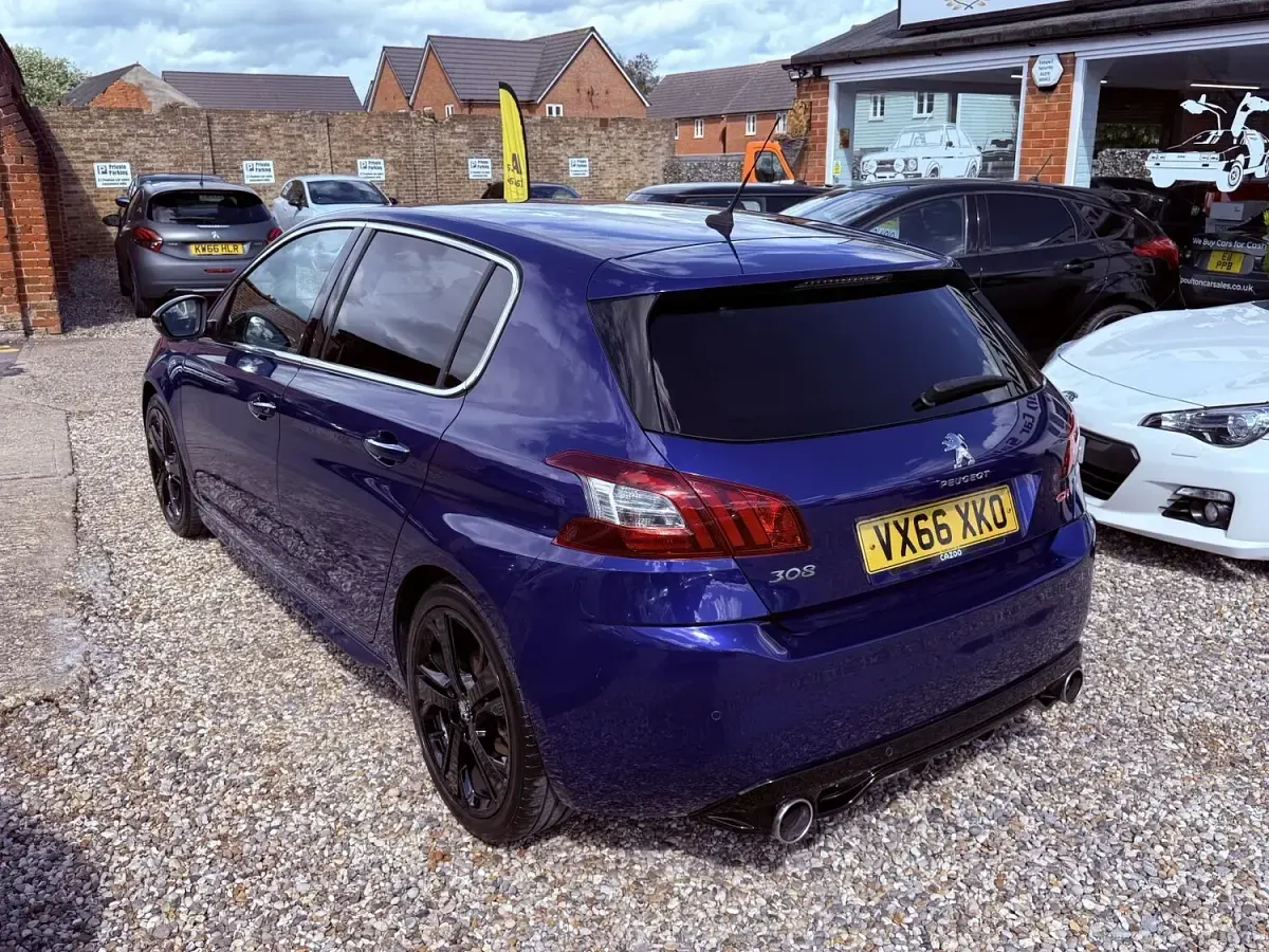 Used Peugeot 308 GTi by Peugeot Sport 250 HP (183 kW) 2016 Blue Hatchback