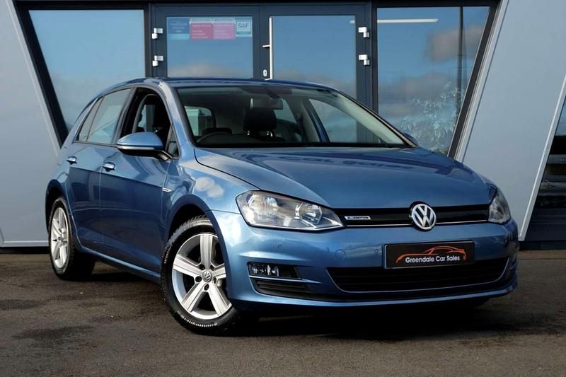 Begagnad VW Golf VII Match 2016 Blå Halvkombi