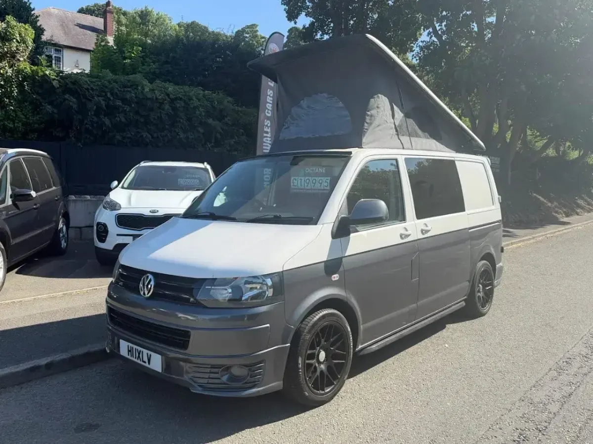 Used VW T5 102 HP (75 kW) 2012 White Van