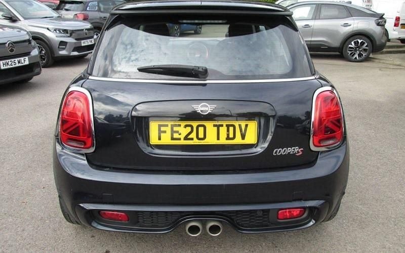 Used Mini Cooper S Classic 192 HP (141 kW) 2020 Black Hatchback