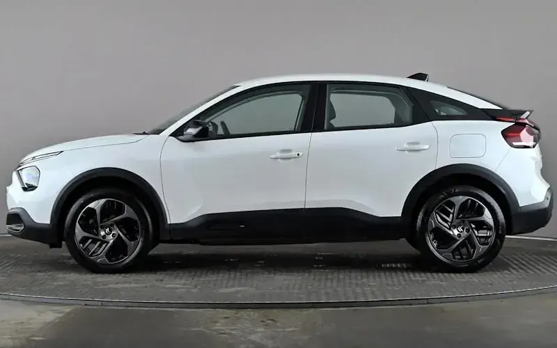 Used Citroën C4 PureTech 131 HP (96 kW) 2023 White SUV