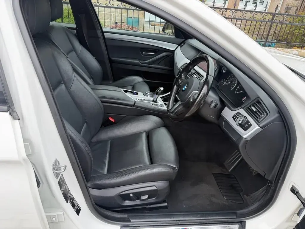 Used BMW 520 M Sport 190 HP (139 kW) 2017 White Estate