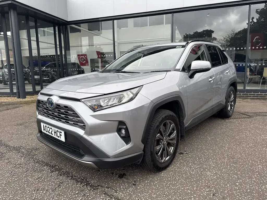 Used Toyota RAV4 Design 2022 Silver met SUV