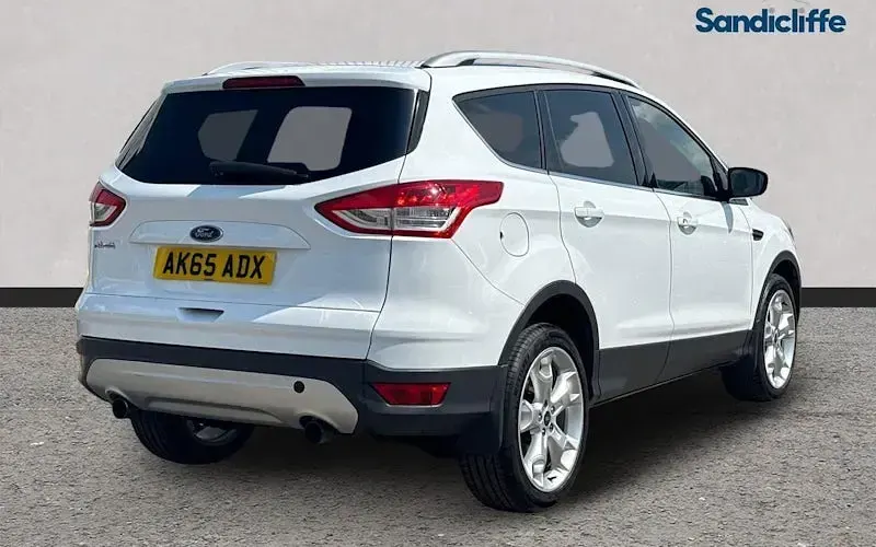 Käytetty Ford Kuga Titanium X 179 HP (131 kW) 2016 Katumaasturi