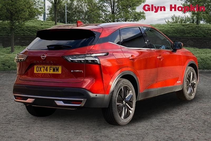 Used Nissan Qashqai Tekna 190 HP (139 kW) 2025 Red SUV