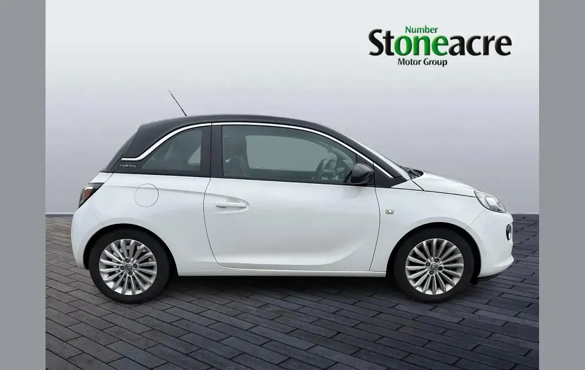 Usado Vauxhall Adam Glam 100 CV (73 kW) 2017 Blanco Utilitario