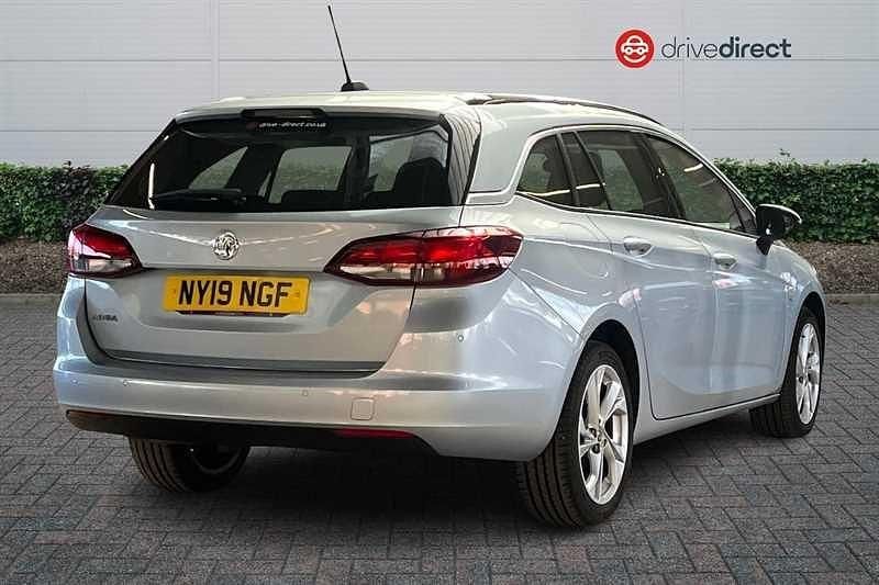 Used Vauxhall Astra SRi 2019 Silver Estate