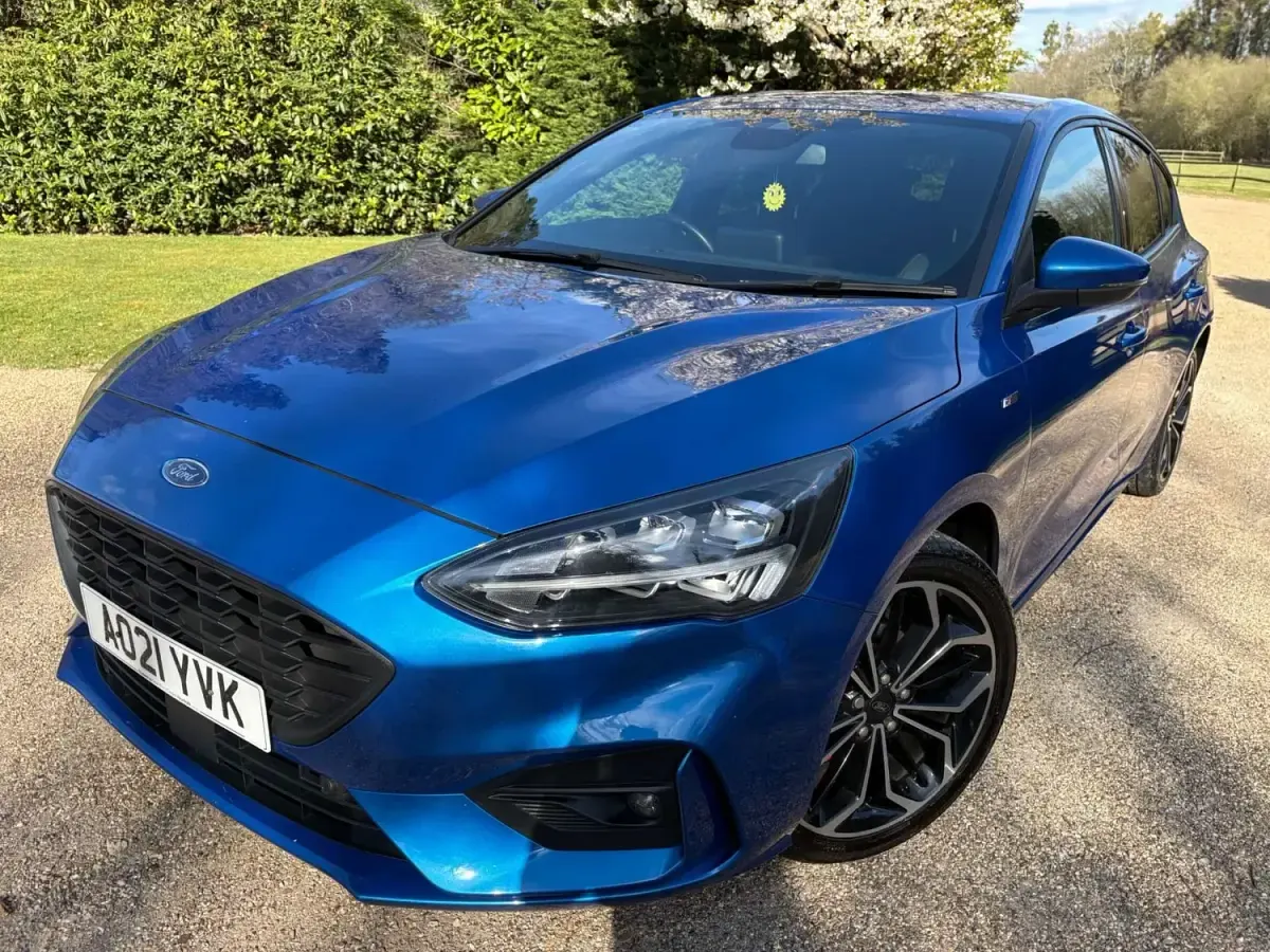 Usado Ford Focus ST-Line X 2021 Azul Citadino