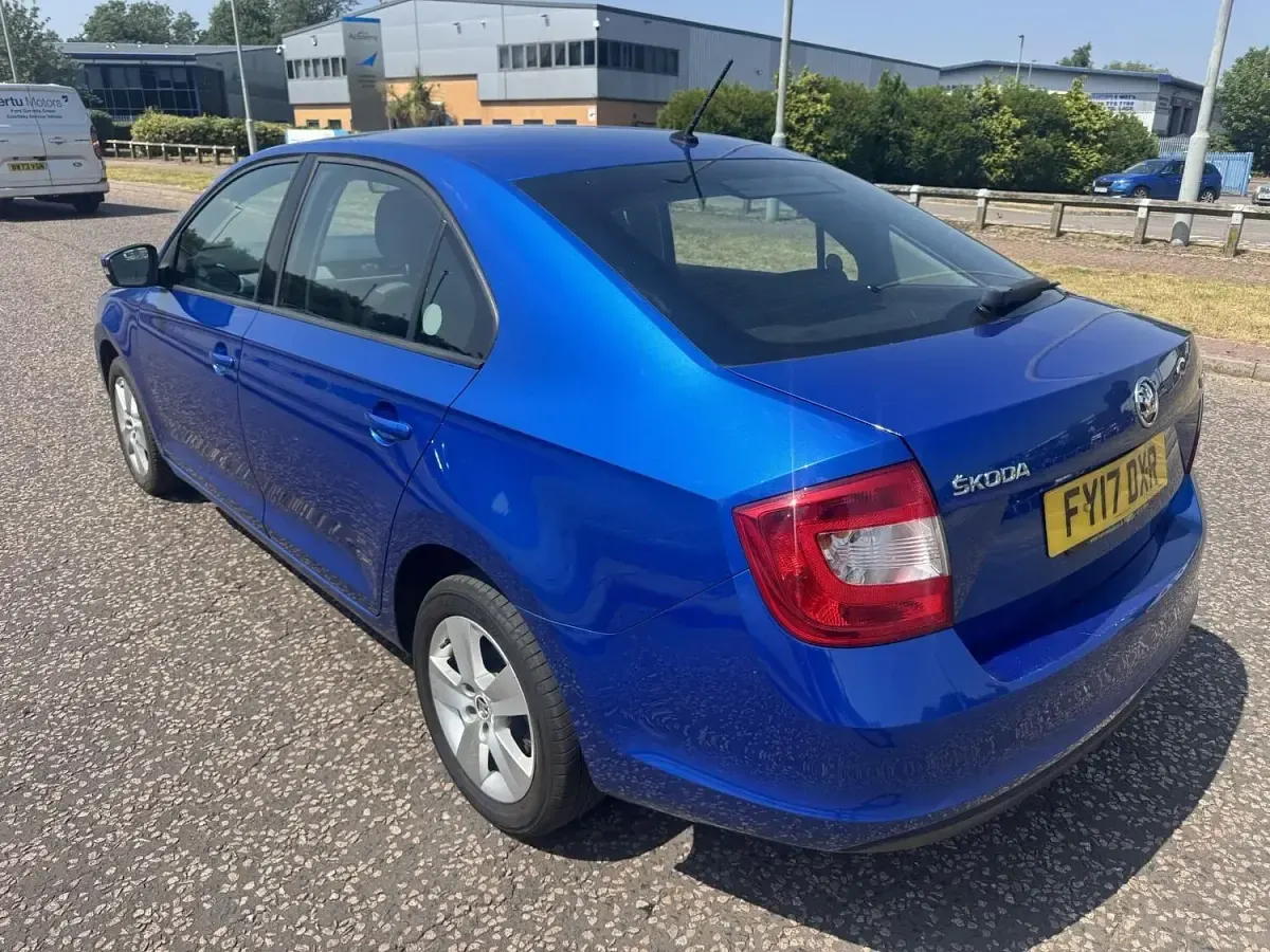 Used Skoda Rapid SE 115 HP (84 kW) 2017 Blue Hatchback