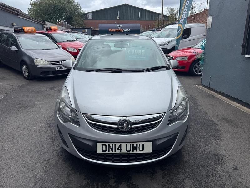 Silver Used 2014 Vauxhall Corsa Design Edition Hatchback | £1,895 (Good price) - Image 1/4