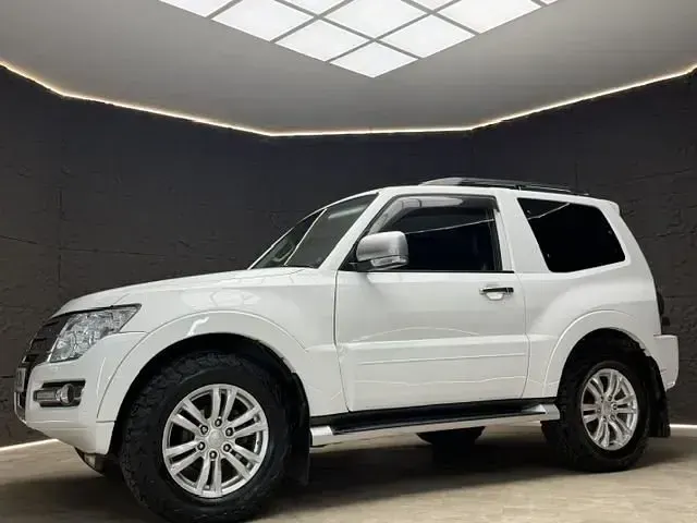 Used Mitsubishi Shogun Warrior 187 HP (137 kW) 2018 White SUV