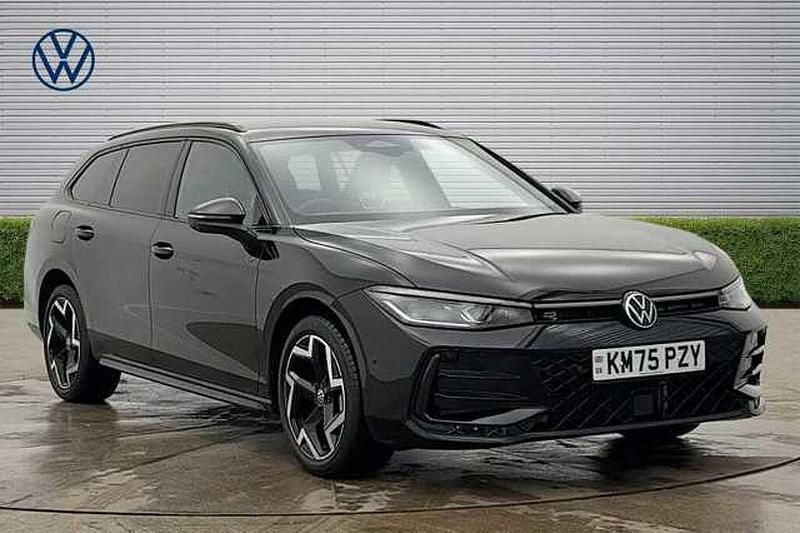 Usado VW Passat 272 HP (200 kW) 2025 Carrinha