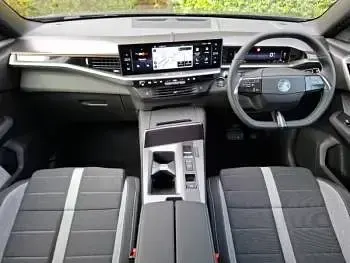 New Vauxhall Grandland X Design Edition 145 HP (106 kW) 2026 Black SUV