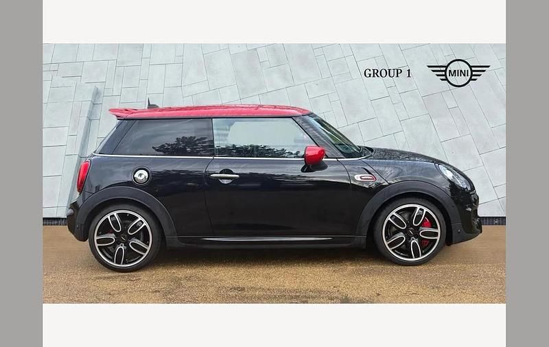 Used Mini John Cooper Works Comfort 231 HP (169 kW) 2019 Black Hatchback