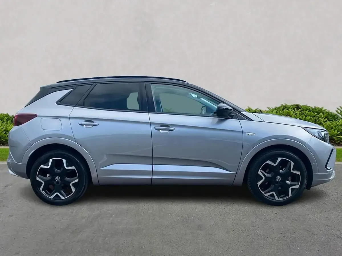 Used Vauxhall Grandland X Ultimate 130 HP (95 kW) 2024 Grey SUV