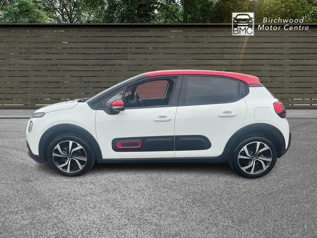 Used Citroën C3 Shine 100 HP (73 kW) 2021 White Hatchback