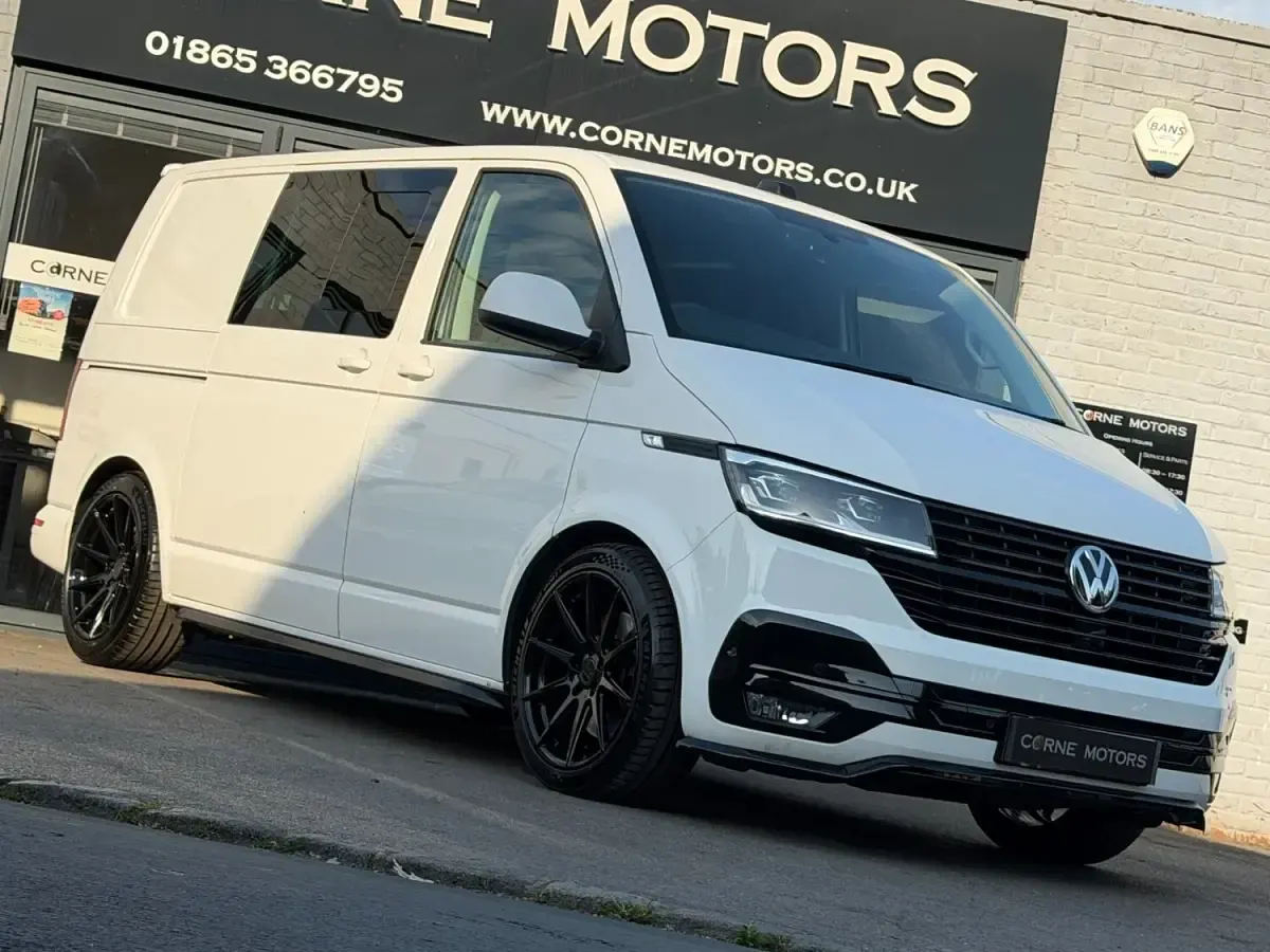 Used VW Transporter Highline 150 HP (110 kW) 2024 White Van