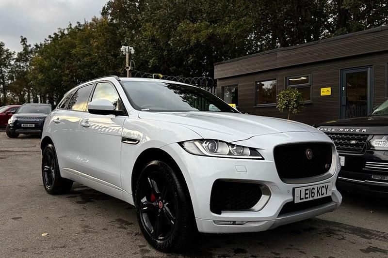 White Used 2016 Jaguar F-Pace S SUV | £12,995 (Good price) - Image 1/1