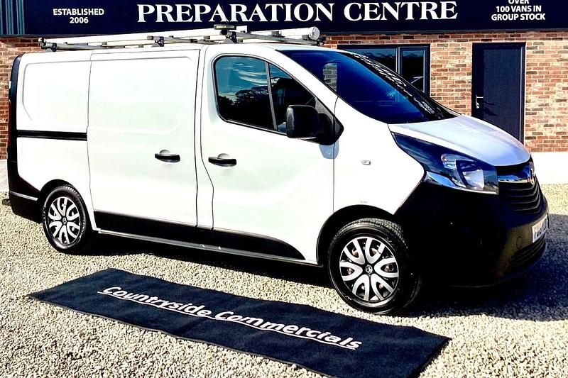 White Used 2019 Vauxhall Vivaro Van | £6,750 (Super price) - Image 1/4