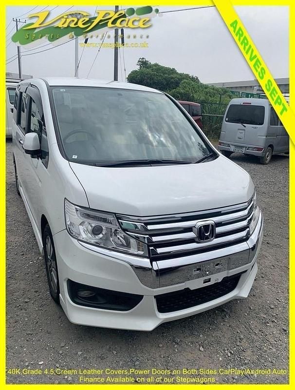 White Used 2014 Honda Stepwgn S MPV | £14,000 (Fair price) - Image 1/3