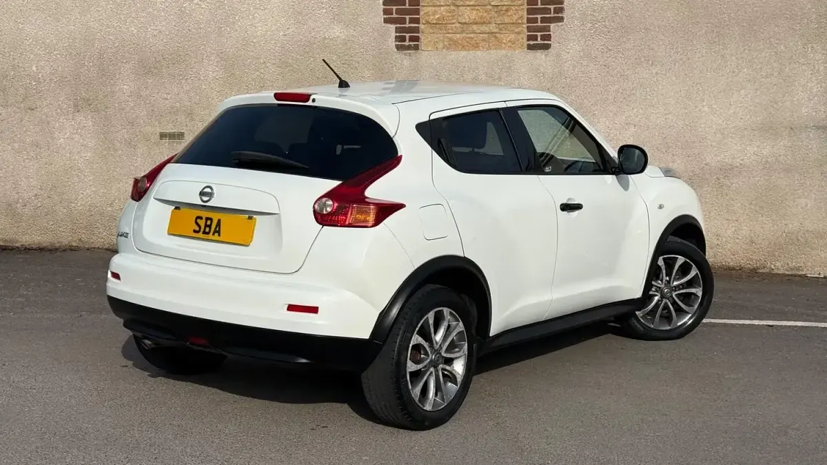 Used Nissan Juke Tekna 2013 White SUV