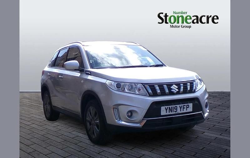 Second-hand Suzuki Vitara SZ-T 112 CP (82 kW) 2019 Argintiu SUV