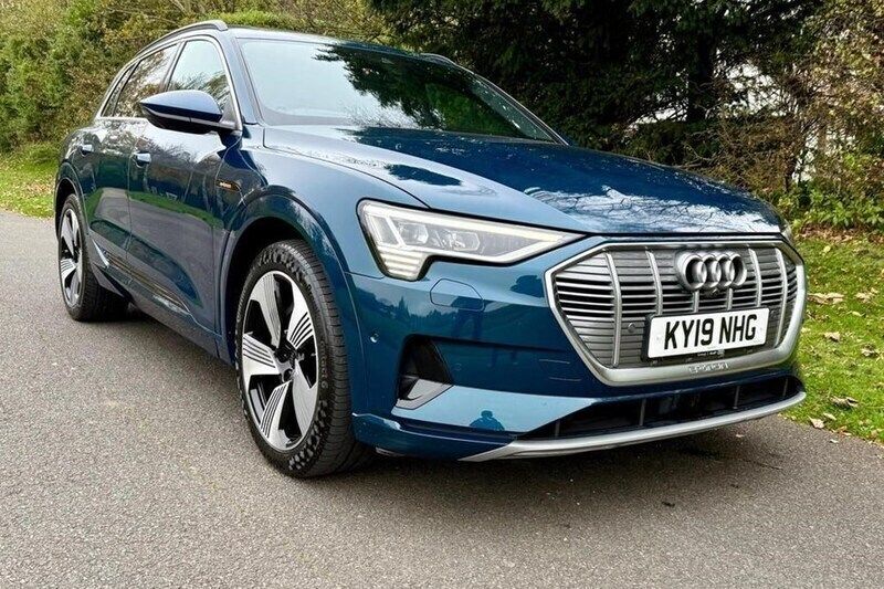 Used 2019 Audi e-tron Advanced SUV | £19,995 (A bit pricey) - Image 1/1