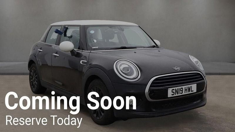 Black Used 2019 Mini Cooper Classic Hatchback | £11,499 (Good price) - Image 1/4