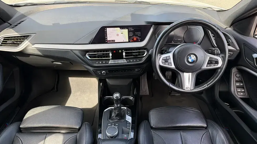 Used BMW 118 M Sport 138 HP (101 kW) 2020 White Hatchback