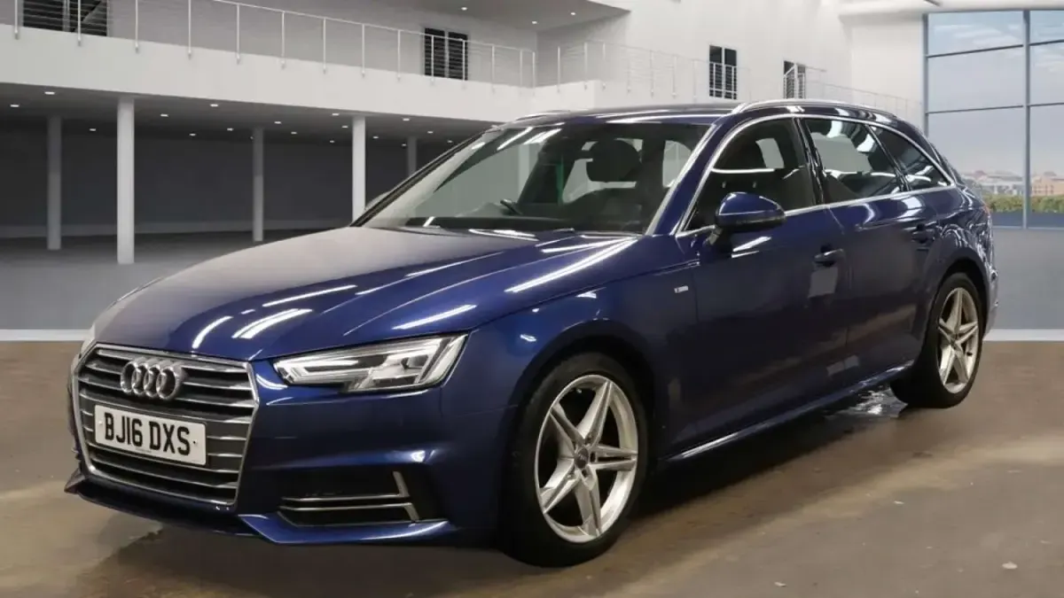 Używany Audi A4 S-Line 2016 Niebieski Kombi